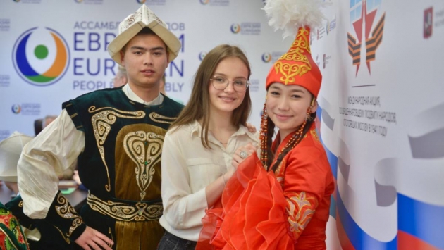 Школьники встретились с представителями Ассамблеи народов Евразии